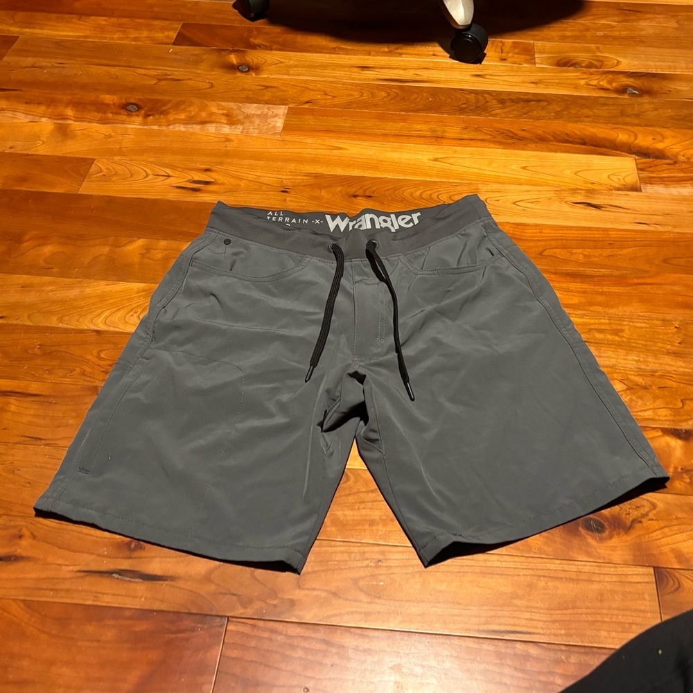 Wrangler Men's Athletic Charcoal Shorts